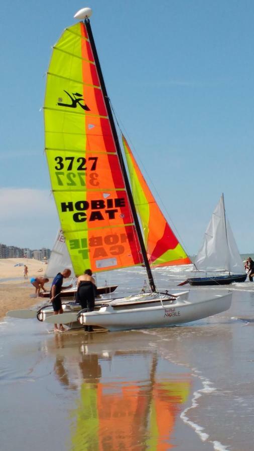 Malibu Beach Coxyde Extérieur photo